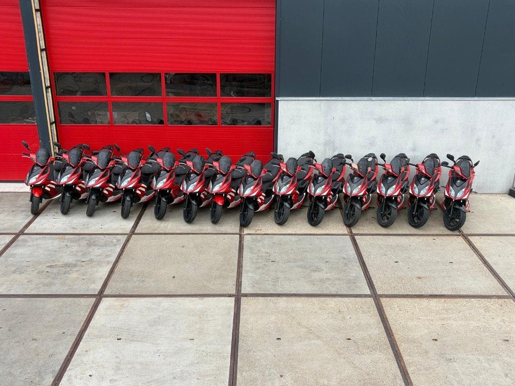 14x KYMCO Super8 50cc scooters met kenteken., Ophalen, Gebruikt, Maximaal 45 km/u, 49 cc