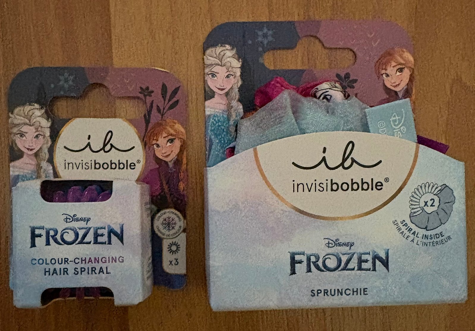 Nieuw - Frozen, 2 x scrunsie & haarelastiekjes; invisibobble, Ophalen of Verzenden, Nieuw, Haarelastiek, Meerkleurig
