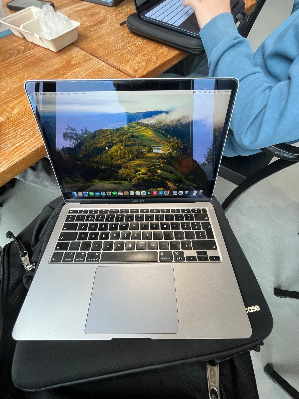 MacBook Air 13-inch 2020 - Zeer nette staat, Computers en Software, 8 GB, 13 inch, Minder dan 2 Ghz, Ophalen of Verzenden