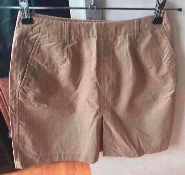 Korte beige rok met split. Mexx, Kleding | Dames, Rokken, Zo goed als nieuw, Maat 34 (XS) of kleiner, Beige, Boven de knie, Ophalen of Verzenden