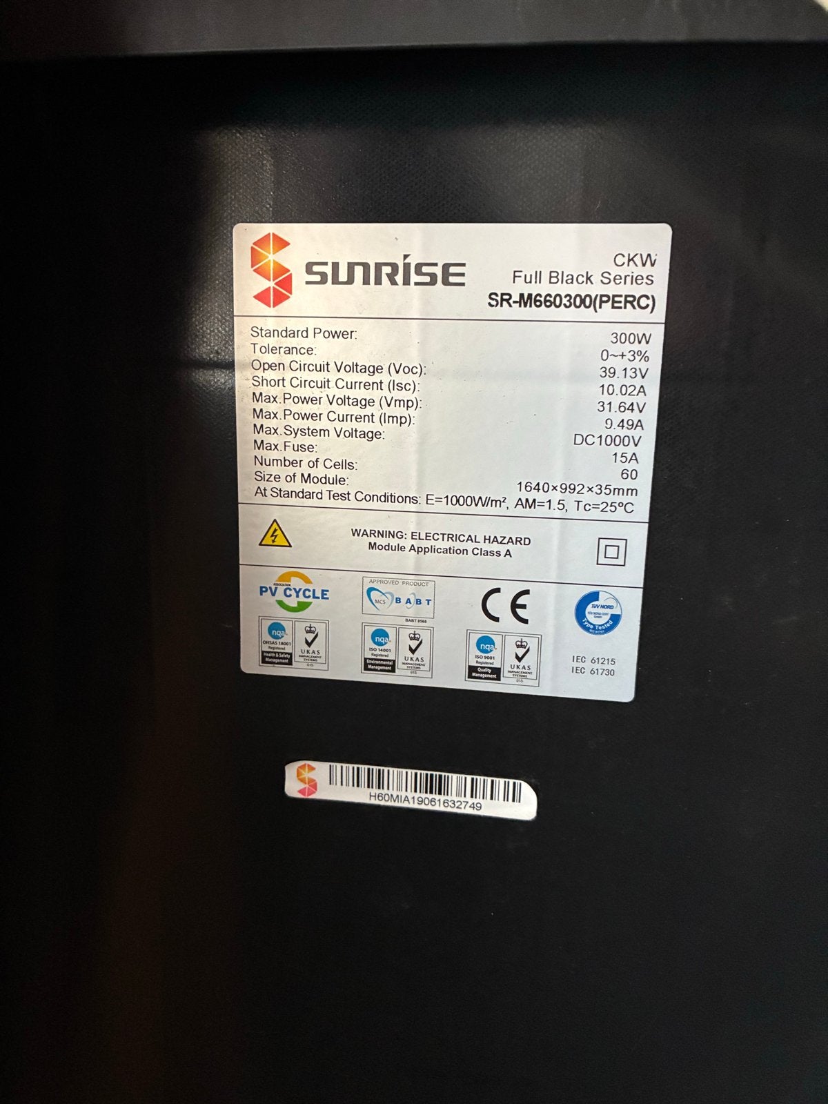 Complete set: 12 sunrise 300W zonnepanelen met Growatt omvor, Ophalen of Verzenden, Gebruikt, Compleet systeem, 200 wattpiek of meer