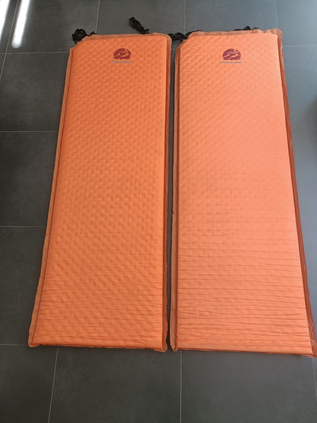 Zelfopblaasbare slaapmatjes 180x60cm - 2 stuks, Caravans en Kamperen, Slaapmatten, Ophalen of Verzenden, Gebruikt, 1-persoons