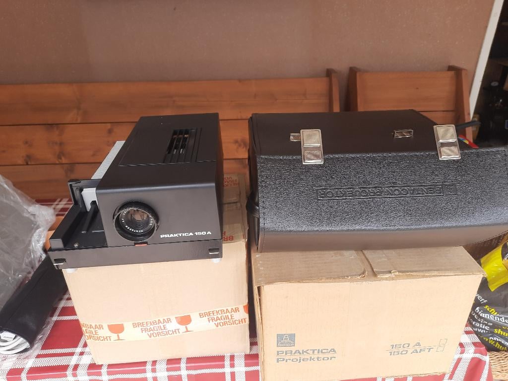 Dia Projector Praktica 150A, Audio, Tv en Foto, Diaprojectors, Ophalen, Gebruikt