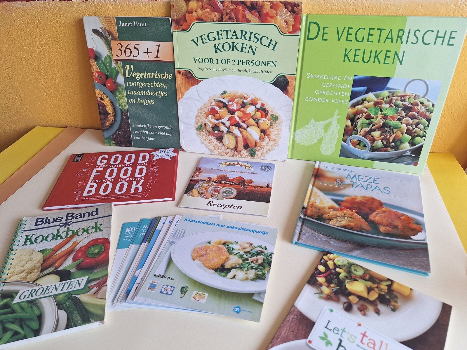 Diverse Kookboeken: Vegetarisch, Tapas & AH Recepten, Ophalen, Gelezen