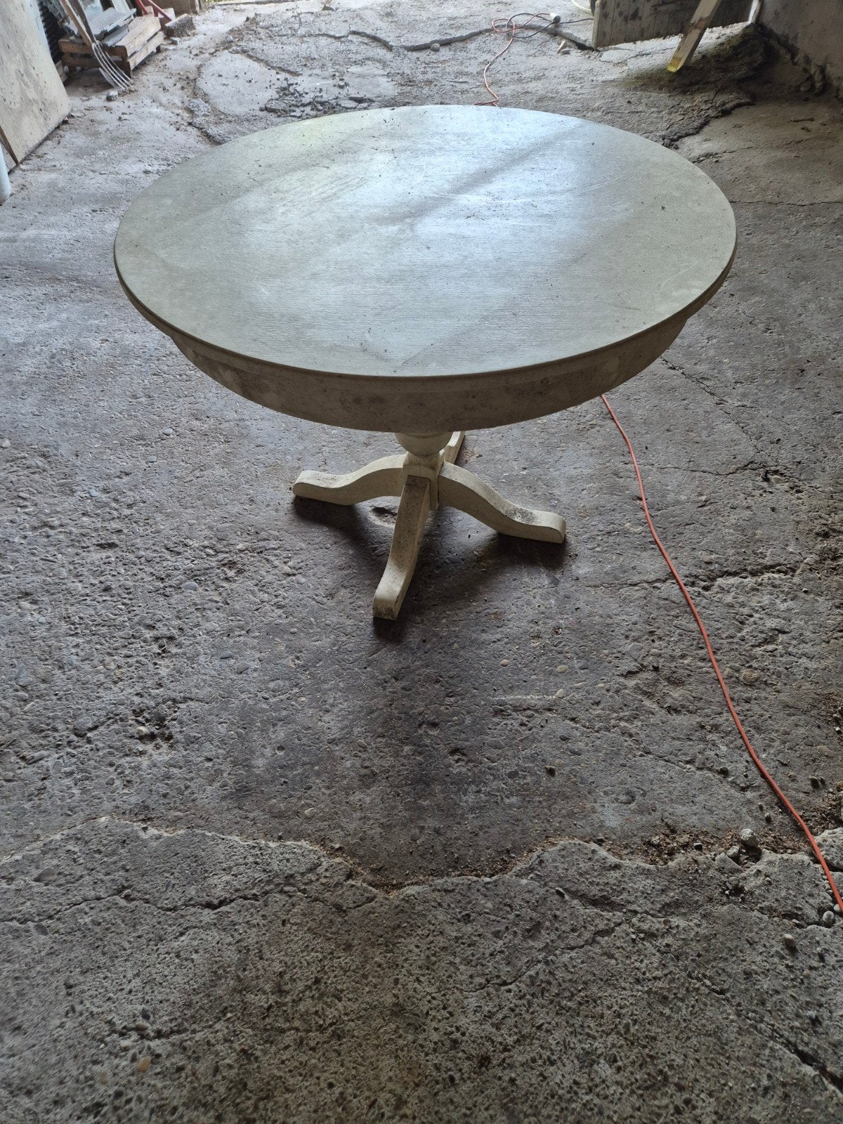 Ronde eikenhouten boerderijtafel, Antiek en Kunst, Ophalen