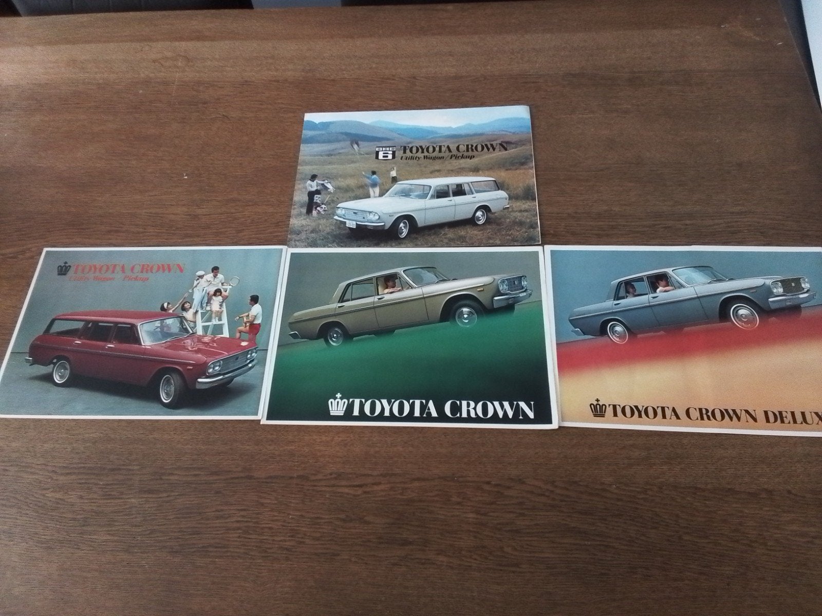 Folders Toyota Crown, Ophalen of Verzenden, Zo goed als nieuw, Toyota