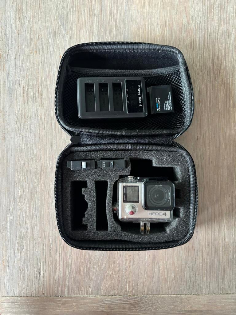 GoPro HERO4 silver met accessoires (3x accu) en hoesje, Ophalen of Verzenden, Gebruikt, GoPro