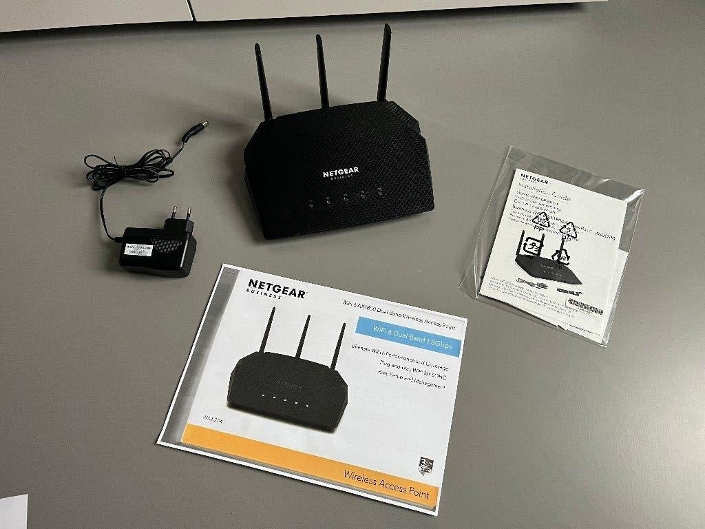 Netgear Acces Point | WiFi 6 AX1800 Dual Band | WAX204, Computers en Software, Ophalen of Verzenden, Nieuw, Router, Netgear