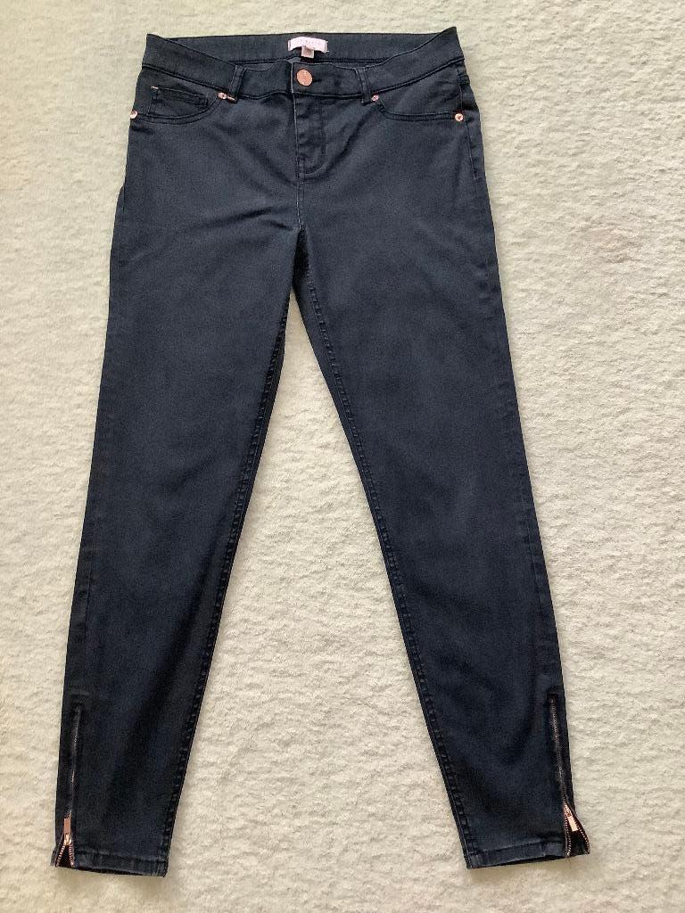 Mooie zwarte spijkerbroek jeans van merk ted baker, 30., Kleding | Dames, Spijkerbroeken en Jeans, Zwart, Ophalen of Verzenden