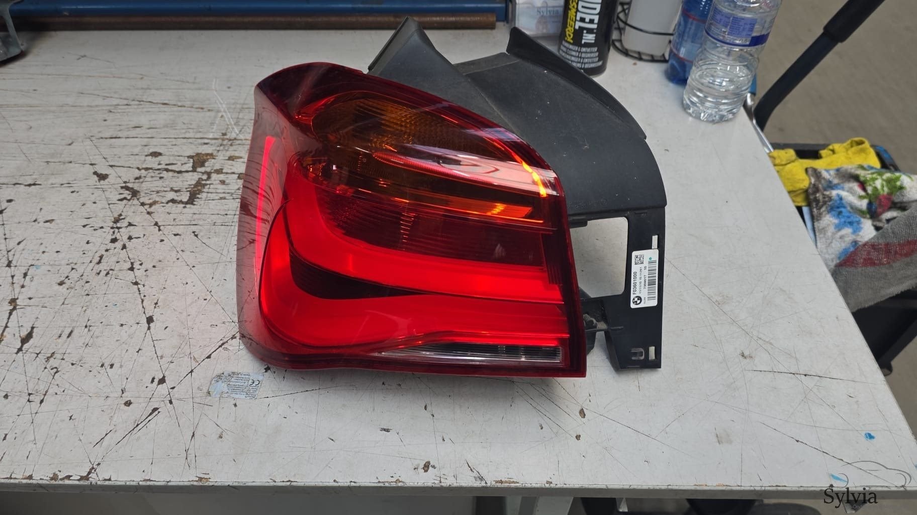 Achterlicht op zijpaneel links BMW 1 serie F20 F21 LCi 63217, Gebruikt, -, -, Ophalen of Verzenden