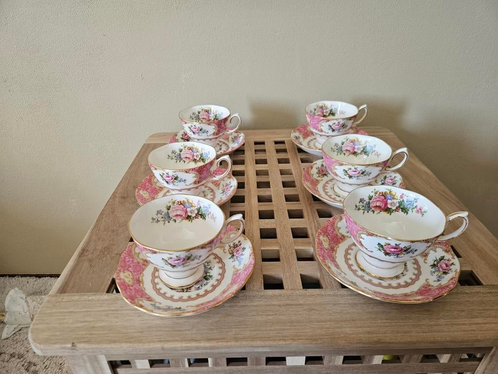 Royal Albert Lady Carlyle Theekopjes en Schotels (6 sets), Ophalen