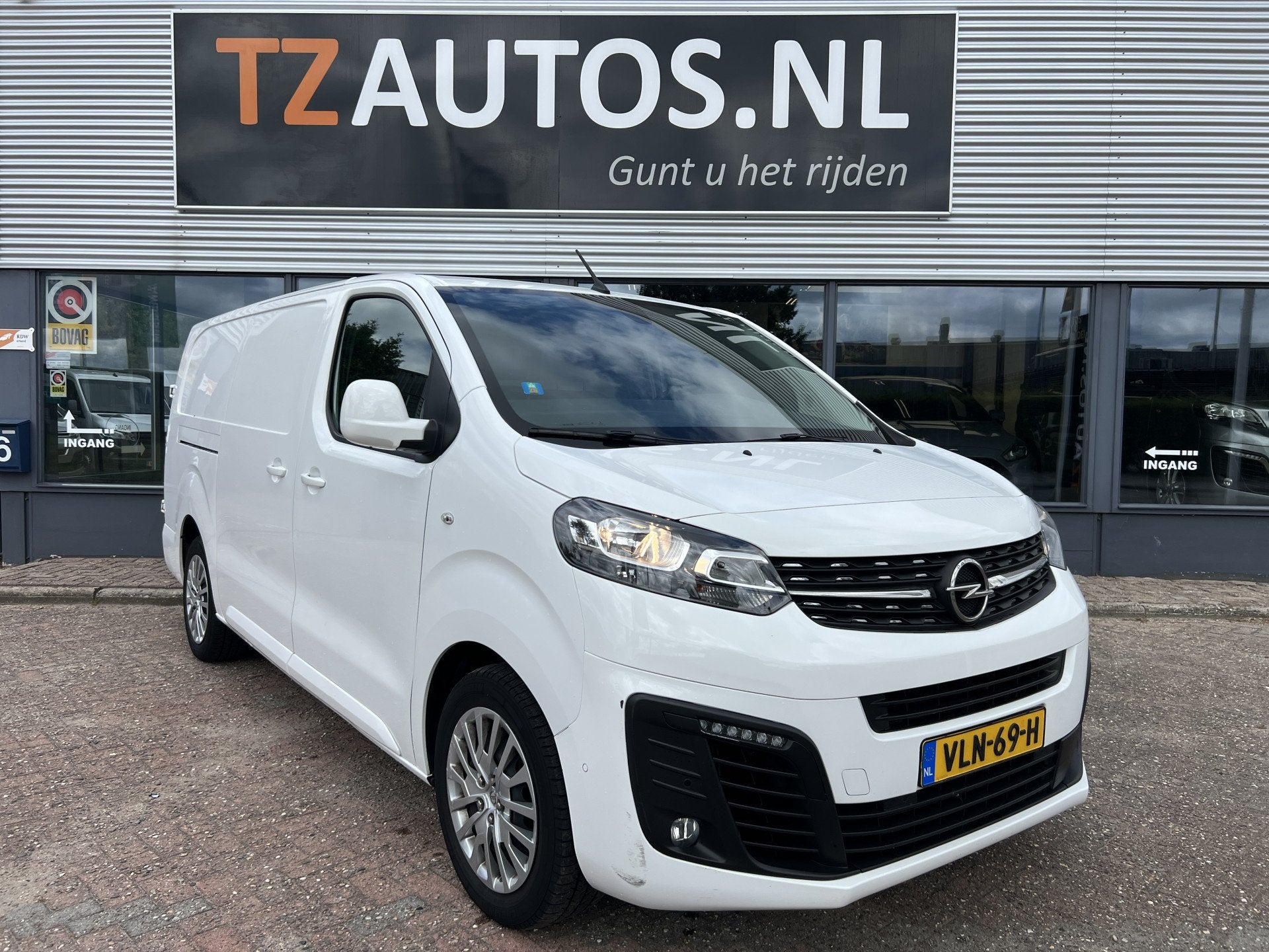 Opel Vivaro 2.0 CDTI L3H1 Edition (bj 2021), Auto's, Stof, Gebruikt, 4 cilinders, Origineel Nederlands