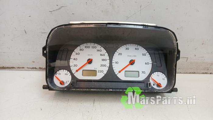 Instrumentenpaneel van een Volkswagen Golf, Gebruikt, -, Volkswagen, -