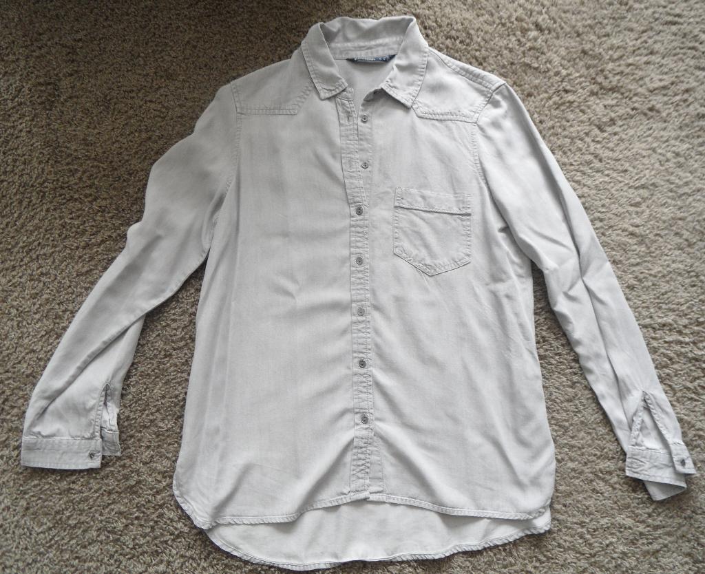 In goede staat: grijze damesblouse, Zara basic Denim, mt M, Kleding | Dames, Blouses en Tunieken, Maat 38/40 (M), Zara, Ophalen of Verzenden