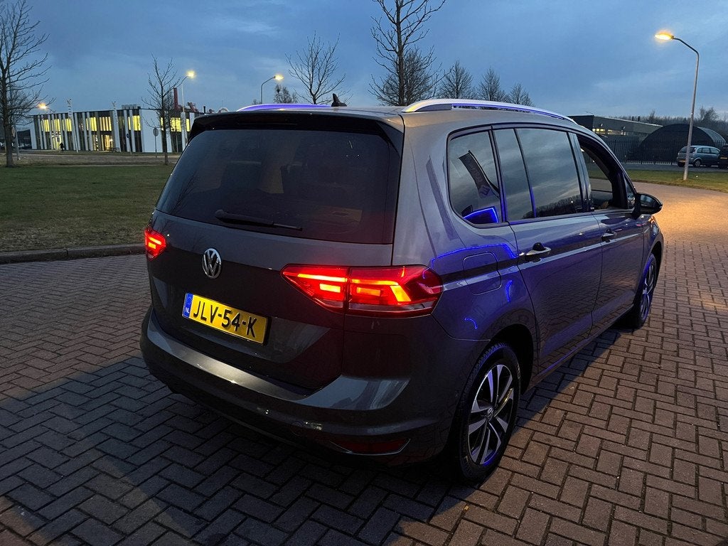 Volkswagen TOURAN 1.0 TSI IQ Drive Business 7p, Auto's, Voorwielaandrijving, Gebruikt, Euro 6, Automatische klimaatregeling
