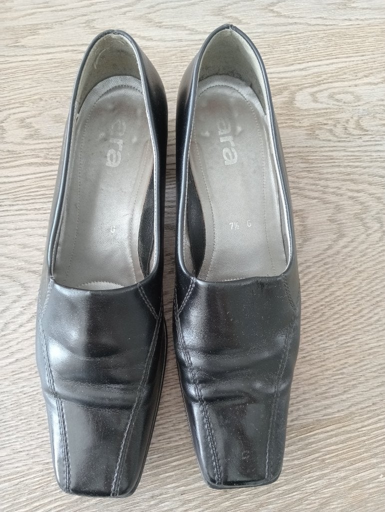 Nette zwarte schoenen , mt.7 1/2 G, Kleding | Dames, Schoenen met lage hakken, Zwart, Ophalen of Verzenden, Gedragen