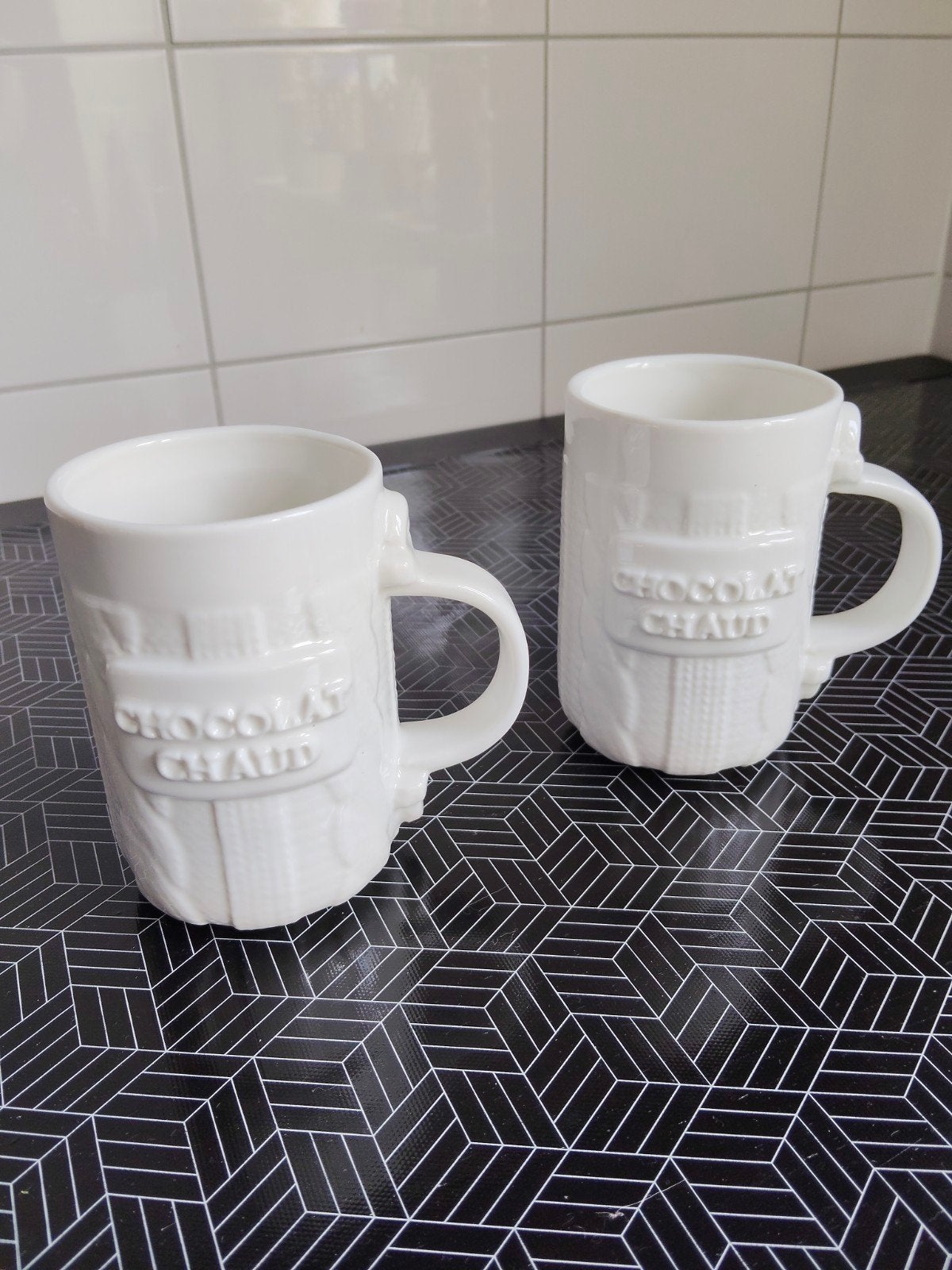 Riviera Maison chocomokken, Huis en Inrichting, Keuken | Servies, Ophalen of Verzenden, Zo goed als nieuw, Overige stijlen, Kop(pen) en/of Schotel(s)