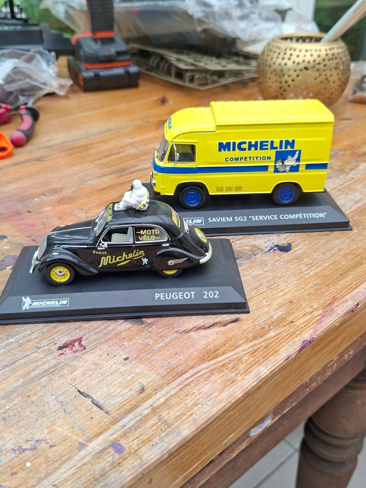 Michelin modelauto's: Peugeot 202 & Saviem SG2, Overige merken, 1:50 of kleiner, Auto, Ophalen of Verzenden