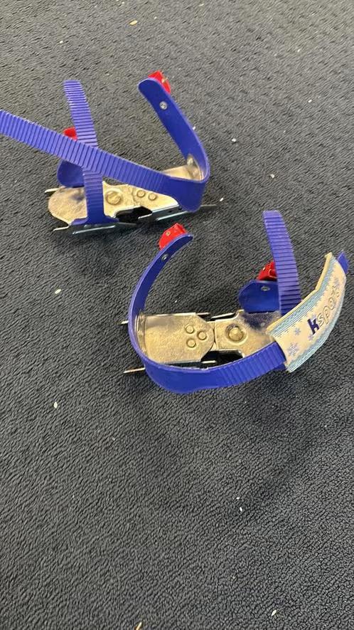 GEBRUIKT! Ksport glij ijzers verstelbaar 15,5 / 20 cm €12,99, Sport en Fitness, Schaatsen, Ophalen of Verzenden, Gebruikt, Overige typen