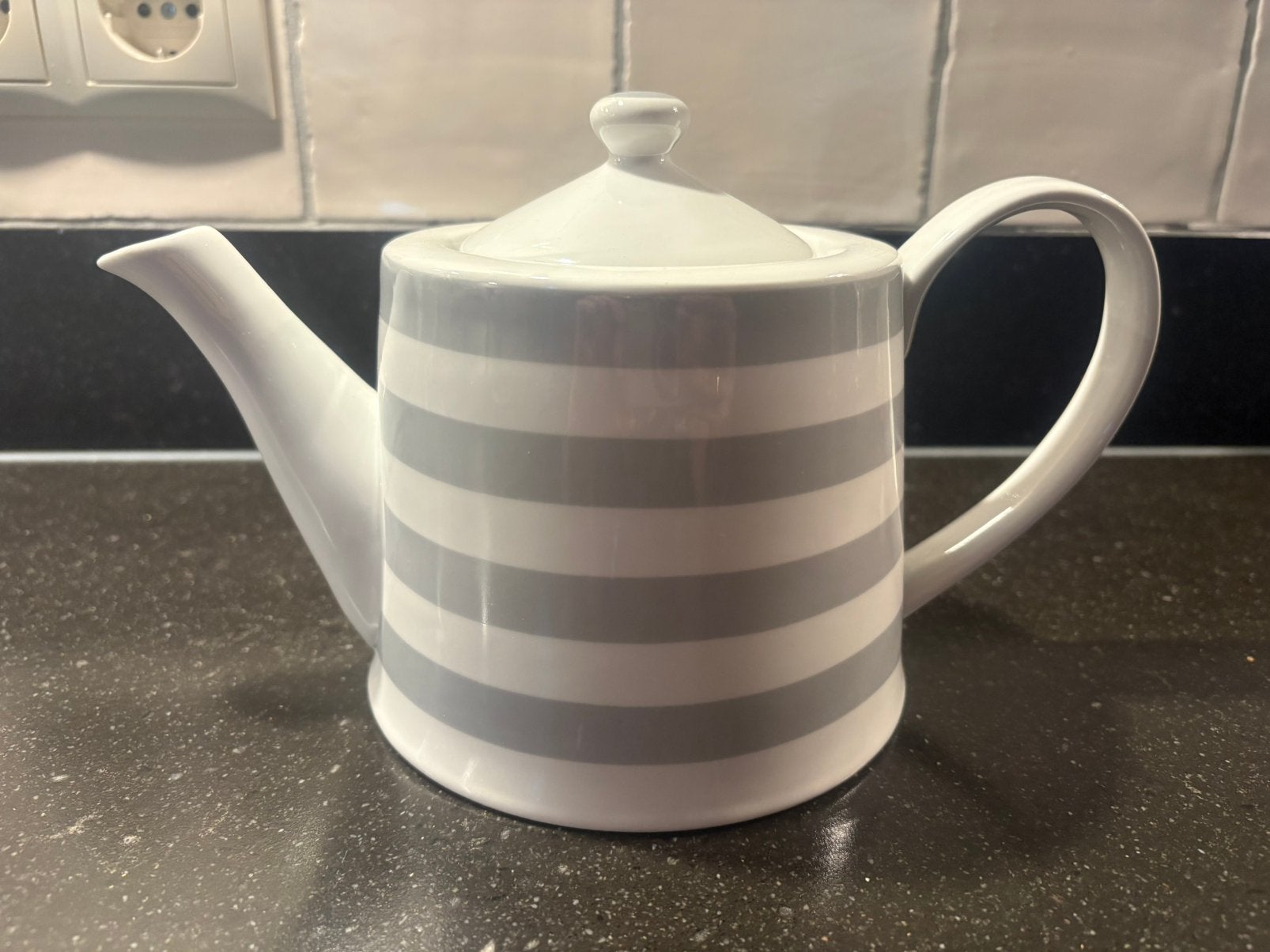 Theepot Happy Mugs, Ophalen of Verzenden