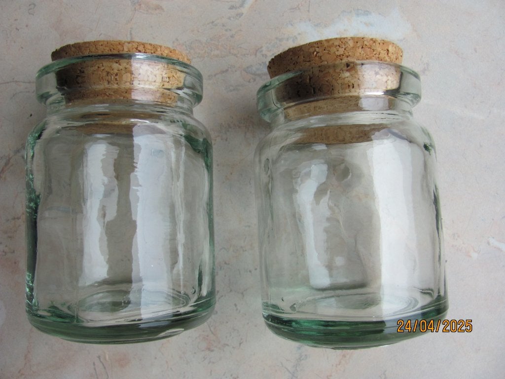 VINTAGE 2 x glas VOORRAADPOT kurk deksel POTJE rond 200 ml, Pot, Bus of Blik, Ophalen of Verzenden, Met deksel, Glas