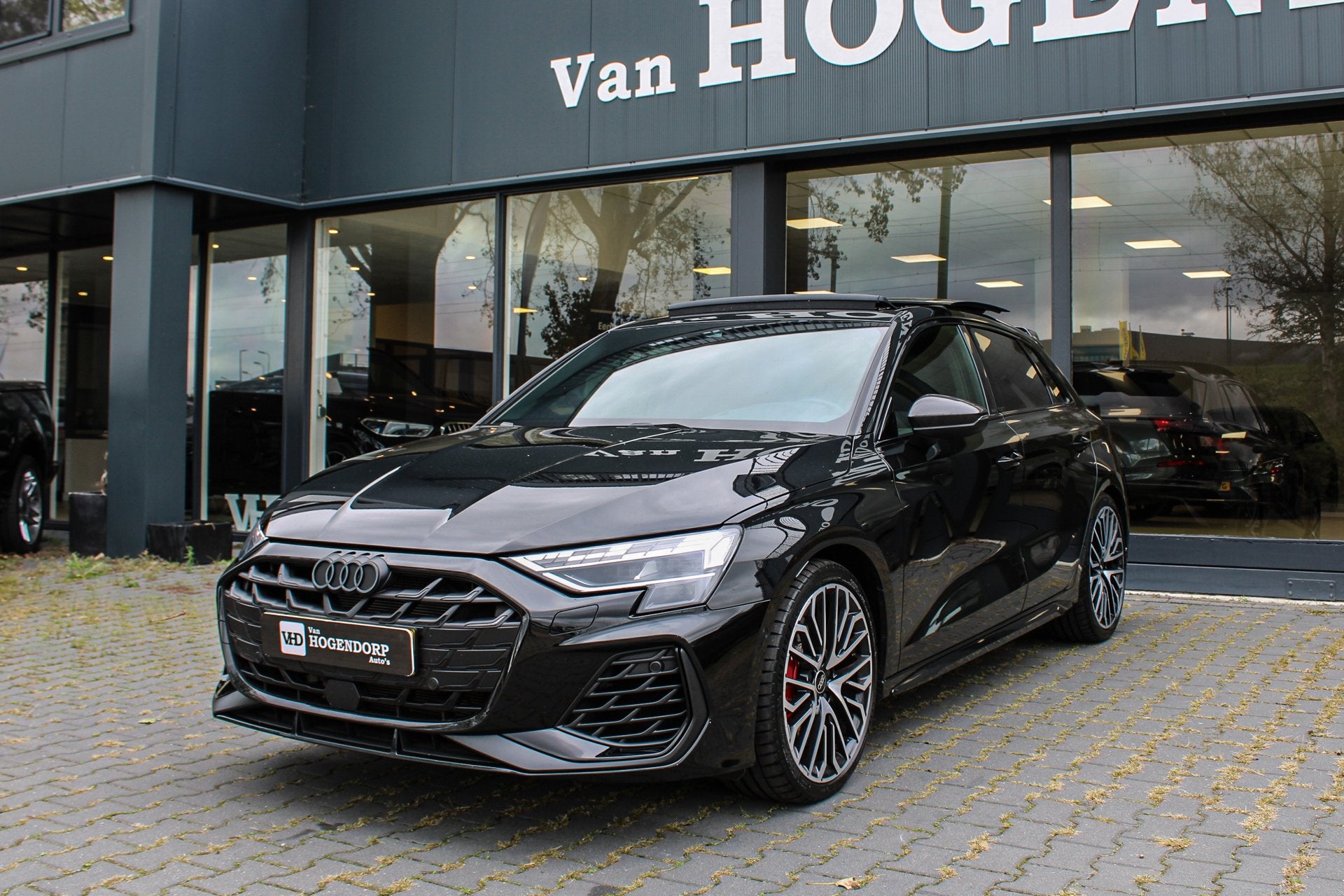 Audi S3 Sportback 2.0 TFSI S3 quattro PANO SONOS AKRA CARBON, Auto's, Automaat, Gebruikt, 4 cilinders, 1984 cc