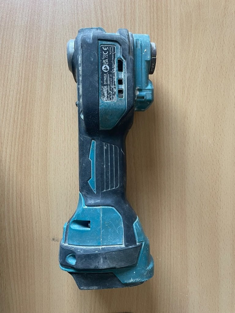 Makita DTM52 Multitool (body only), Ophalen of Verzenden, Gebruikt, Minder dan 700 watt, Overige typen