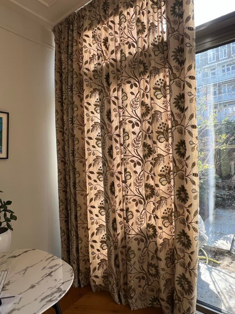 Gevoerde gordijnen met handgeborduurd bloemenpatroon, Ophalen, Gebruikt, Beige, 200 cm of meer
