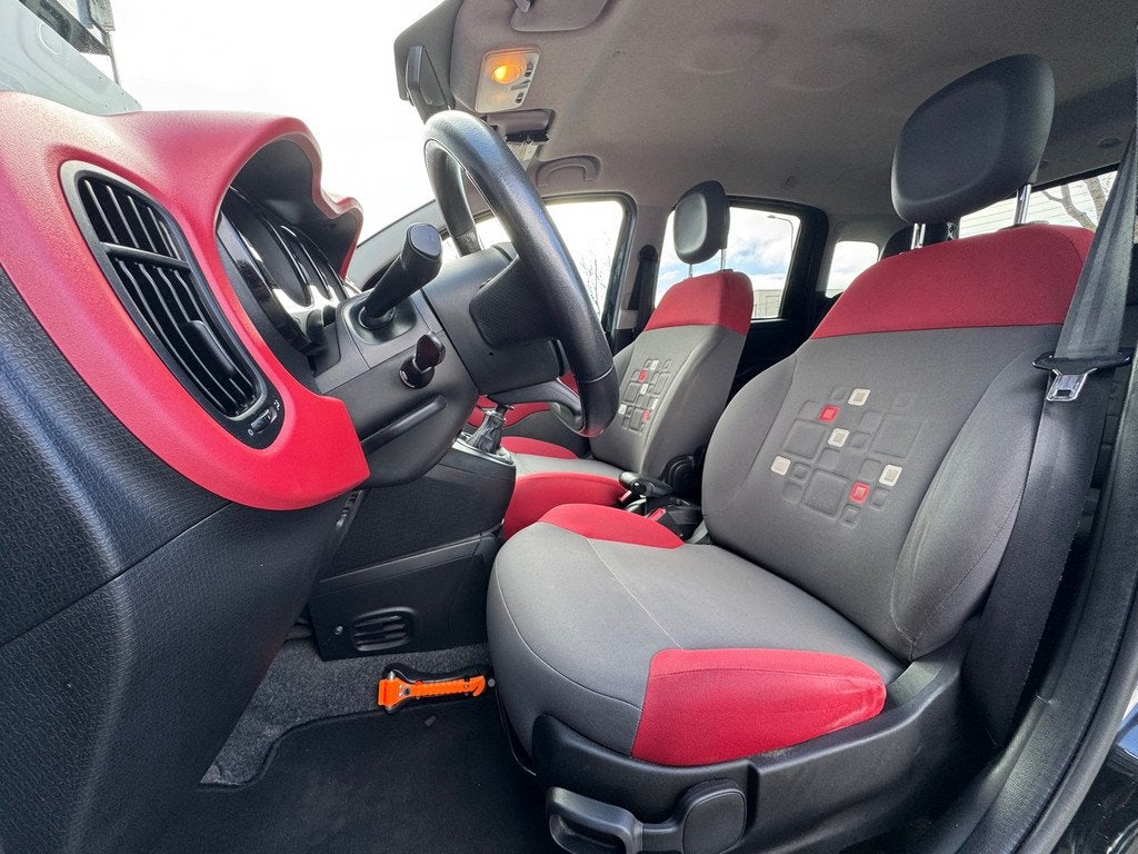 Fiat Panda 0.9 TwinAir Lounge CLIMATE|CRUISE|EL.RAMEN|NAP|LM, Voorwielaandrijving, Euro 5, Panda, Zwart