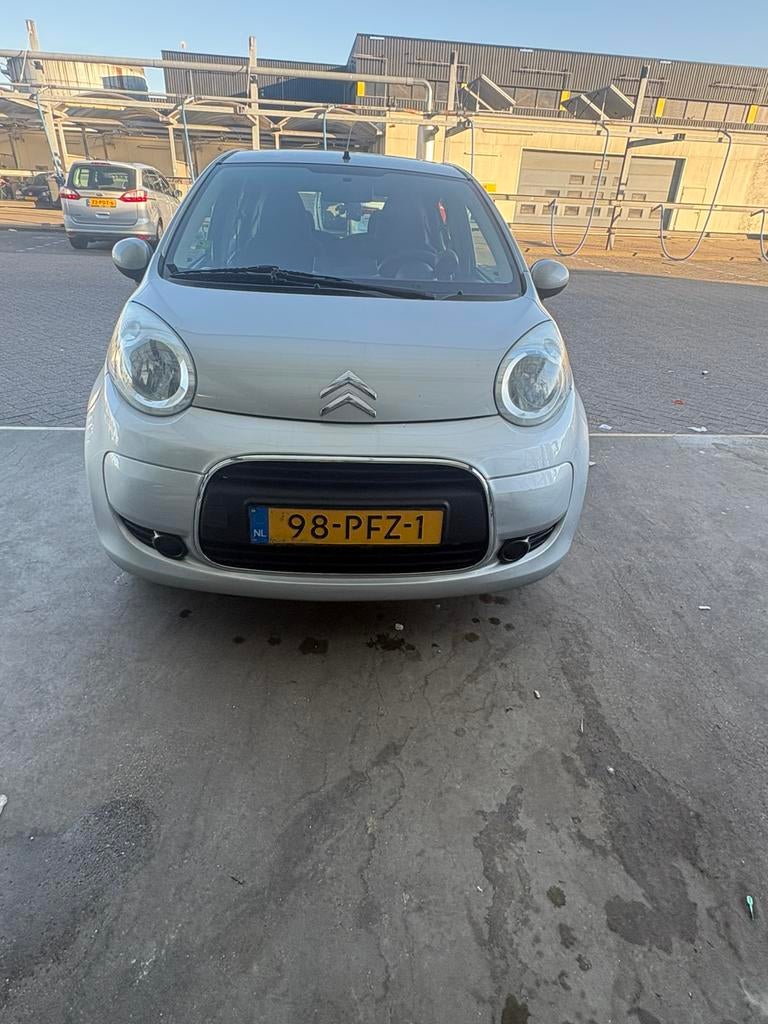 Citroën C1 1.0i 68PK 5D 2011 Grijs, Voorwielaandrijving, 4 stoelen, C1, 68 pk
