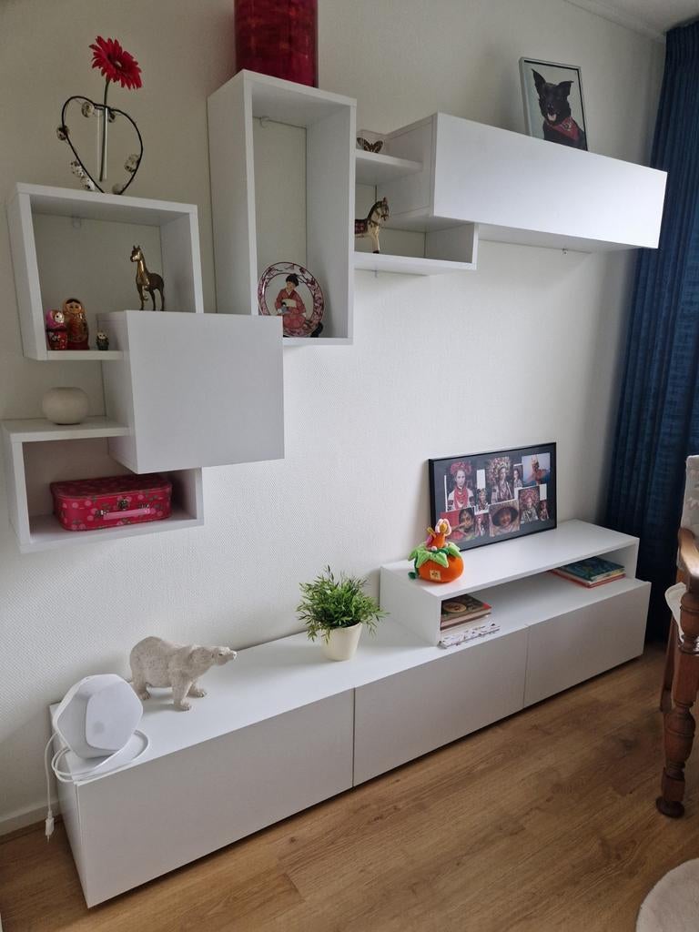 Wandkast, wit, Huizen en Kamers