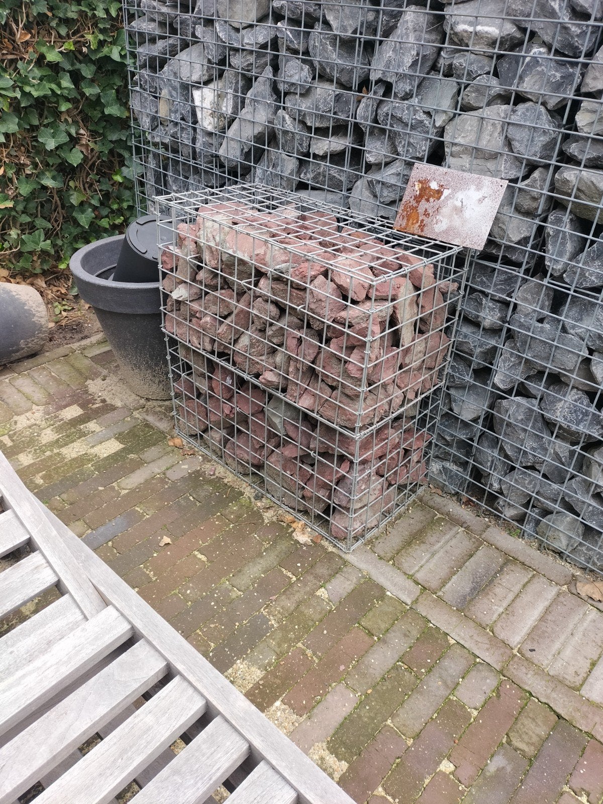 5x schanskorf met of zonder sierstenen, Ophalen, Gebruikt