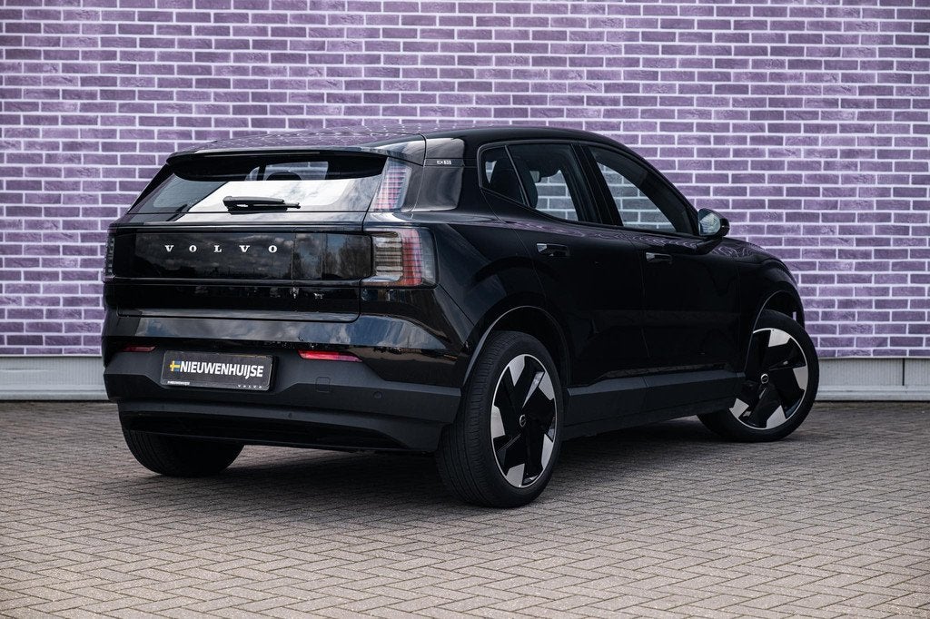 Volvo EX30 Single Motor Extended Range Plus 69 kWh | Stoel e, Auto's, Volvo, Automaat, Achterwielaandrijving, Gebruikt, Leder en Stof