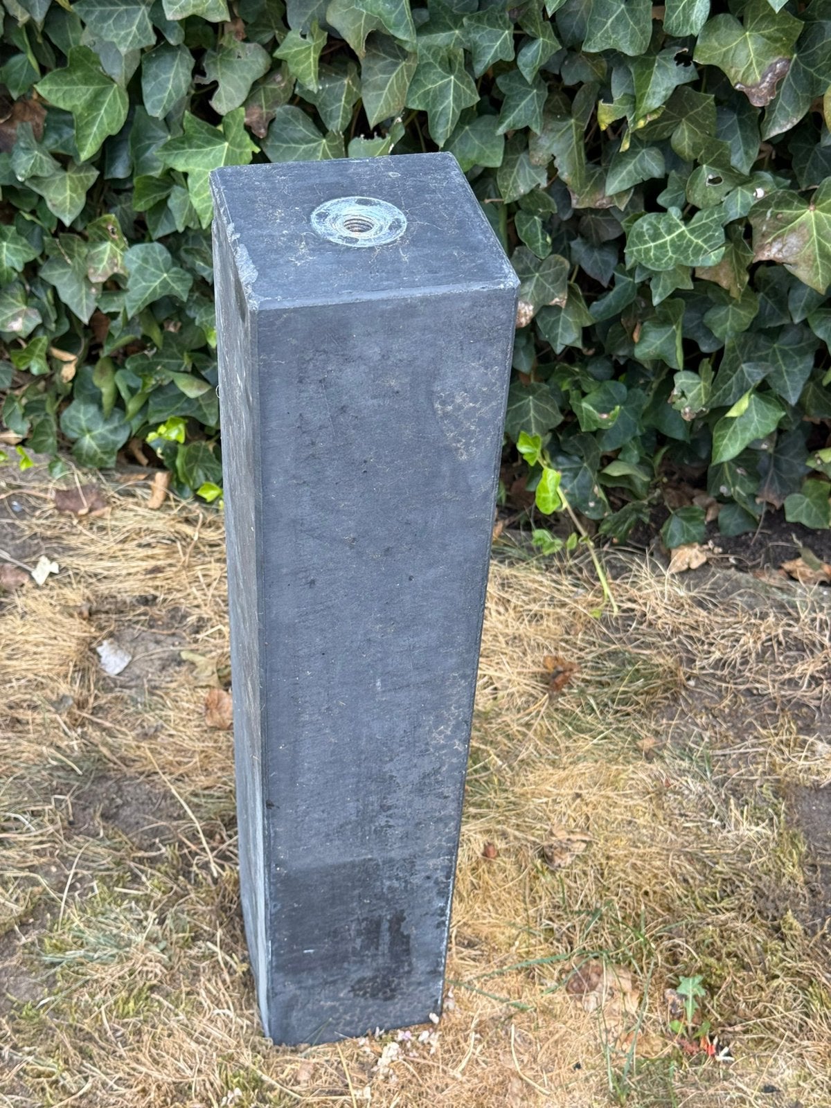 Moet weg Antraciet betonpoer 12 cm compleet met stelplaatje, Nieuw, Beton, Beton, Ophalen