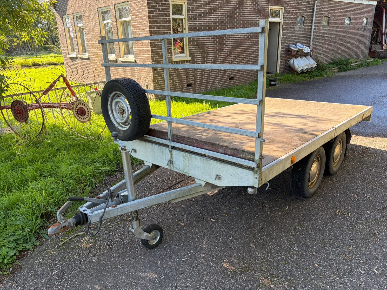 Hapert DL2000 plateau aanhanger tandemas, Ophalen, Gebruikt