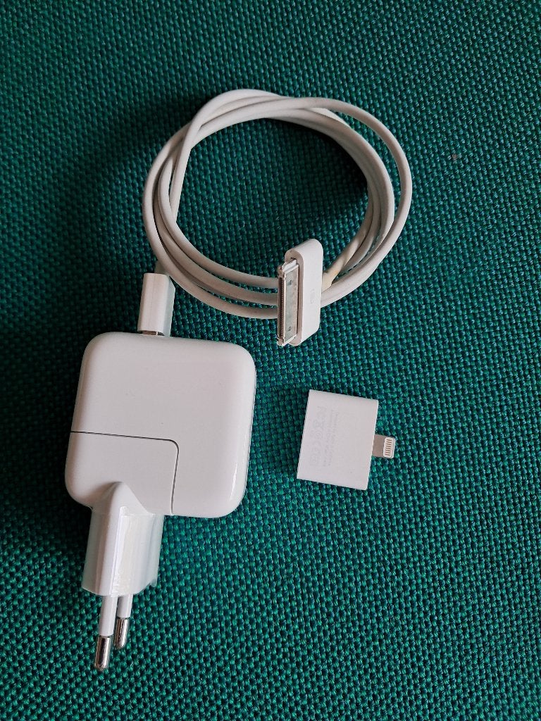 Apple iPod power adapter, Ophalen of Verzenden, Gebruikt, Voeding