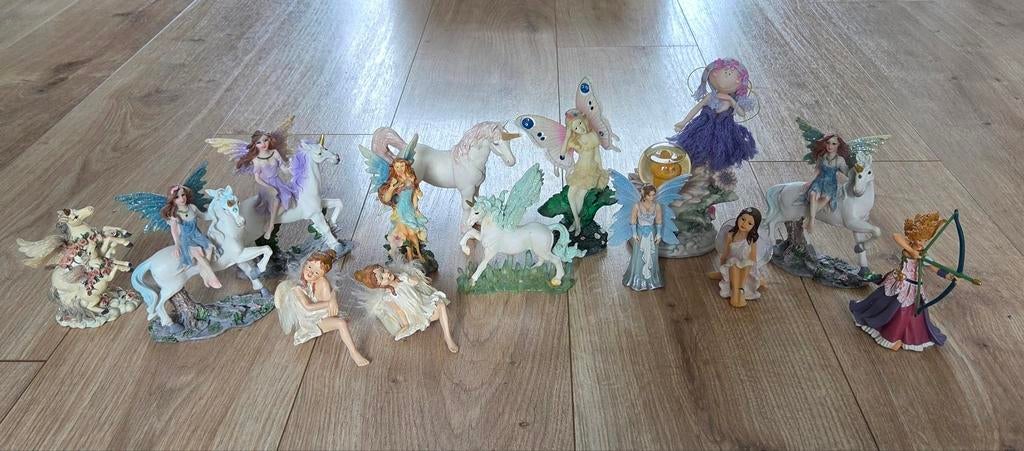 Collectie van 15 prinsessen, elfjes en engeltjes beeldjes, Verzamelen, Beelden en Beeldjes, Ophalen