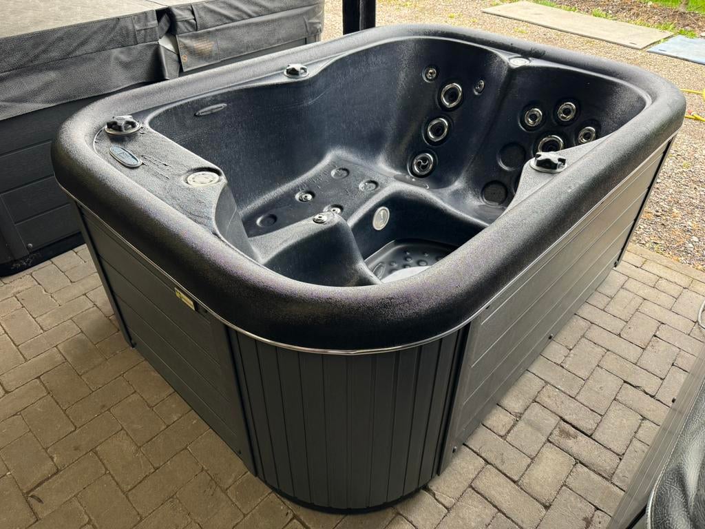 Jacuzzi gebruikt Passion Spa Tenerife Black 3-pers Balboa, Tuin en Terras, Bubbelbaden en Hottubs, 4011 GM, Info@vdkspas.nl, Passion Spa