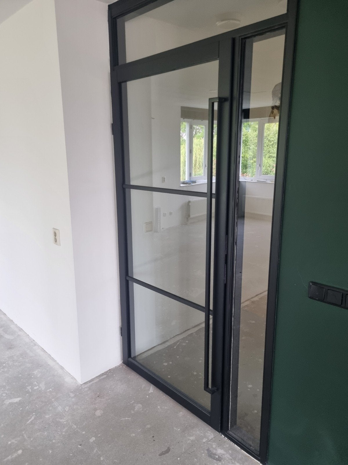 Zwarte houten deur met glas, metaal look, 210x95cm, Ophalen