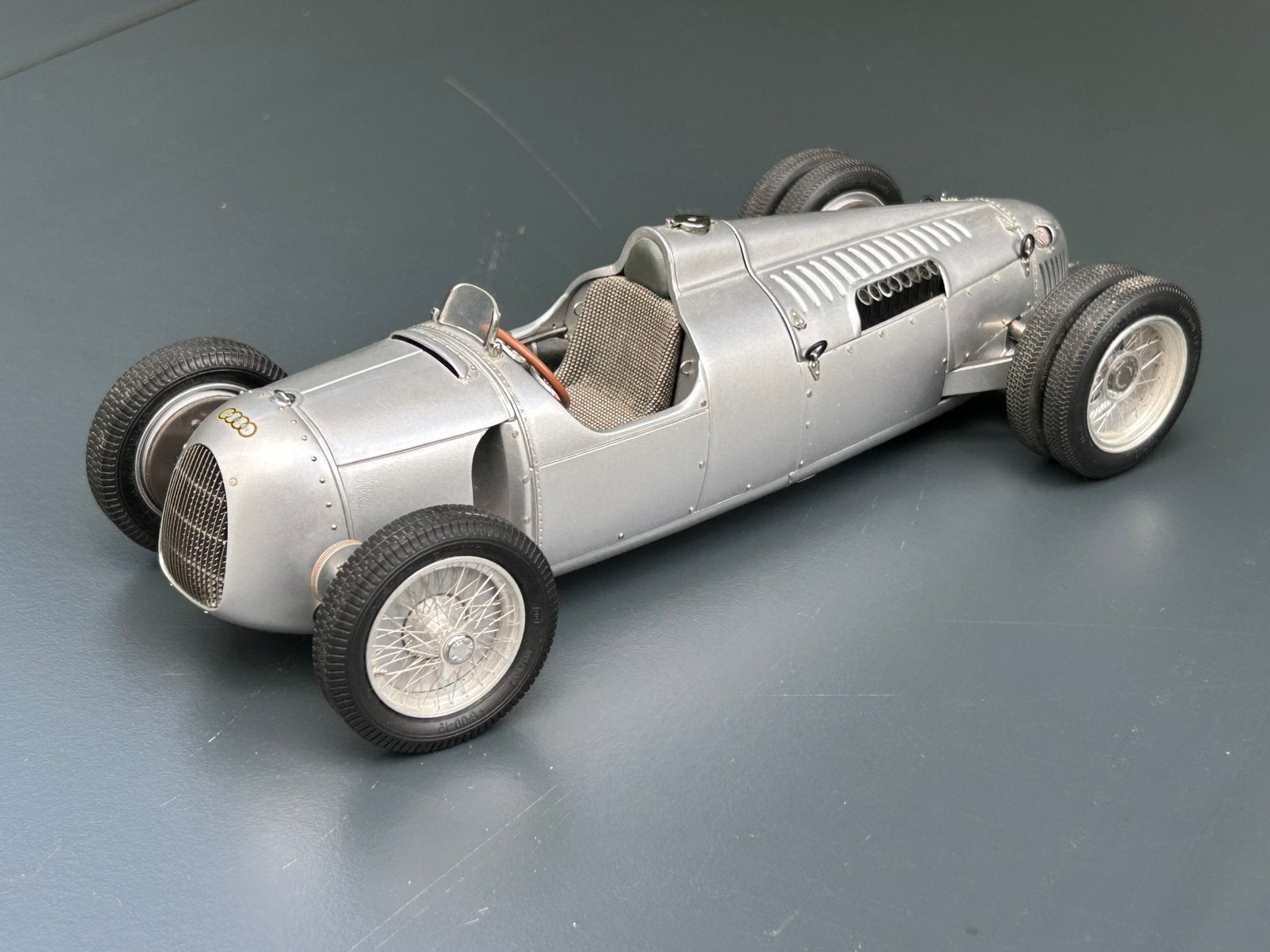 CMC 1:18 Auto Union (Audi) Type C Bergrenner 1936 1937, Ophalen of Verzenden, Gebruikt, Auto, Overige merken