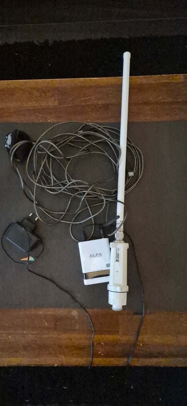 Alfa WiFi Camp Pro v1 set met router, antenne en USB kabel, Computers en Software, Routers en Modems, Gebruikt, Router, Ophalen