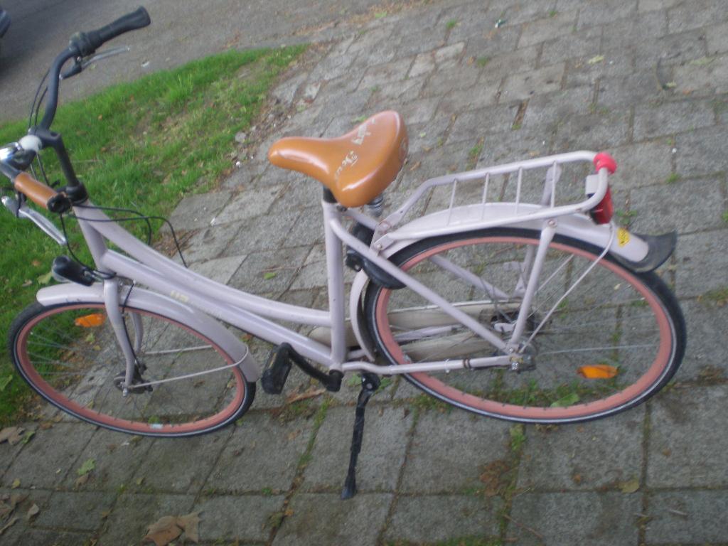 dames fiets, Fietsen en Brommers, Fietsen | Dames | Damesfietsen, 53 tot 56 cm, Versnellingen, Zo goed als nieuw, Ophalen