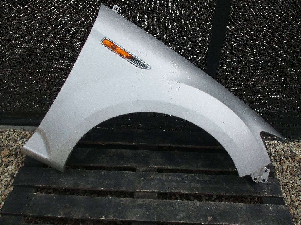 Ford Mondeo 4 Linker en Rechter voorsherm Kleur zilver, Gebruikt, Voor, Ophalen of Verzenden, Spatbord