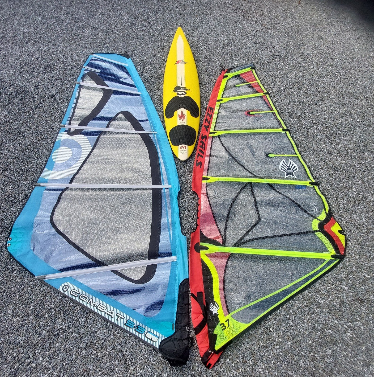 Neilpryde Combat 5.3 Ezzy Wave 3.7 Loftsails 4.3 GRATIS F2, Watersport en Boten, Ophalen, 250 tot 300 cm, 3.5 tot 5 m², Neilpryde