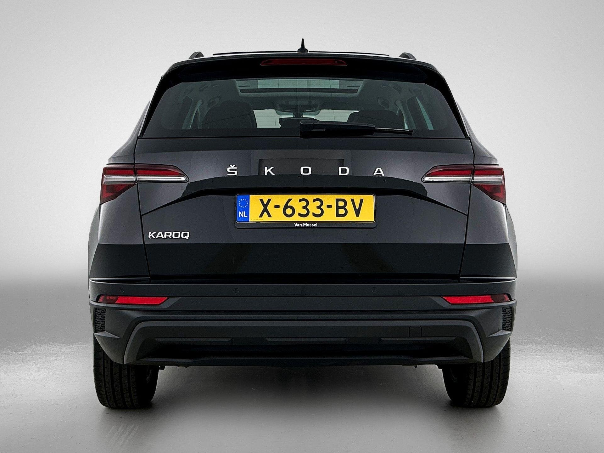 Skoda Karoq 1.5 TSI ACT Business Edition | Automaat | Apple, Auto's, 12 maanden, Stof, 4 cilinders, Zwart