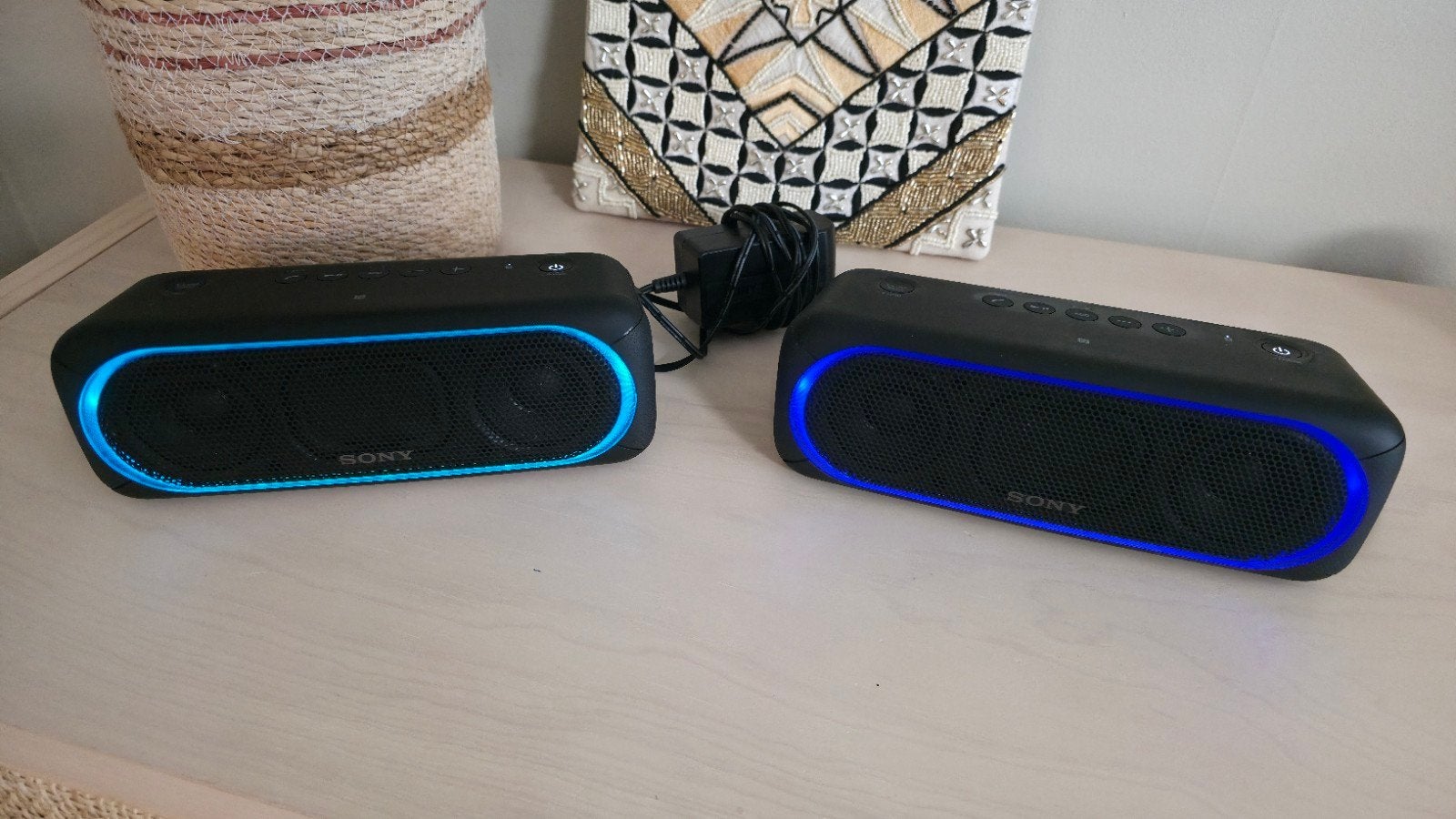 Sony SRS-XB30 Bluetooth Speakers met Lichteffecten (2 stuks, Gebruikt, Bluetooth, Ophalen of Verzenden, Draagbare speaker