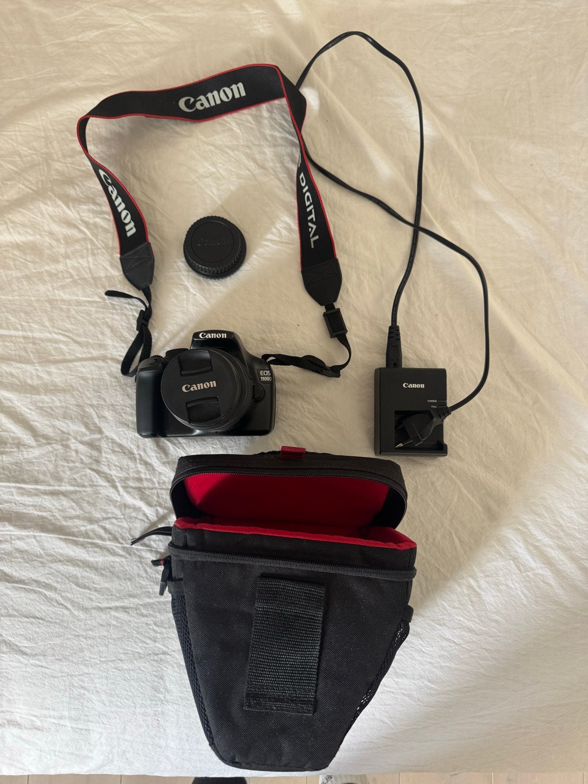 Canon EOS 1100D Spiegelreflexcamera met lens en tas, Spiegelreflex, Canon, Ophalen of Verzenden, Zo goed als nieuw