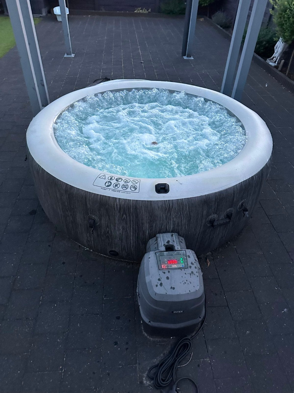 Intex 4 persoons jacuzzi € 250 euro, Tuin en Terras, Ophalen, Gebruikt