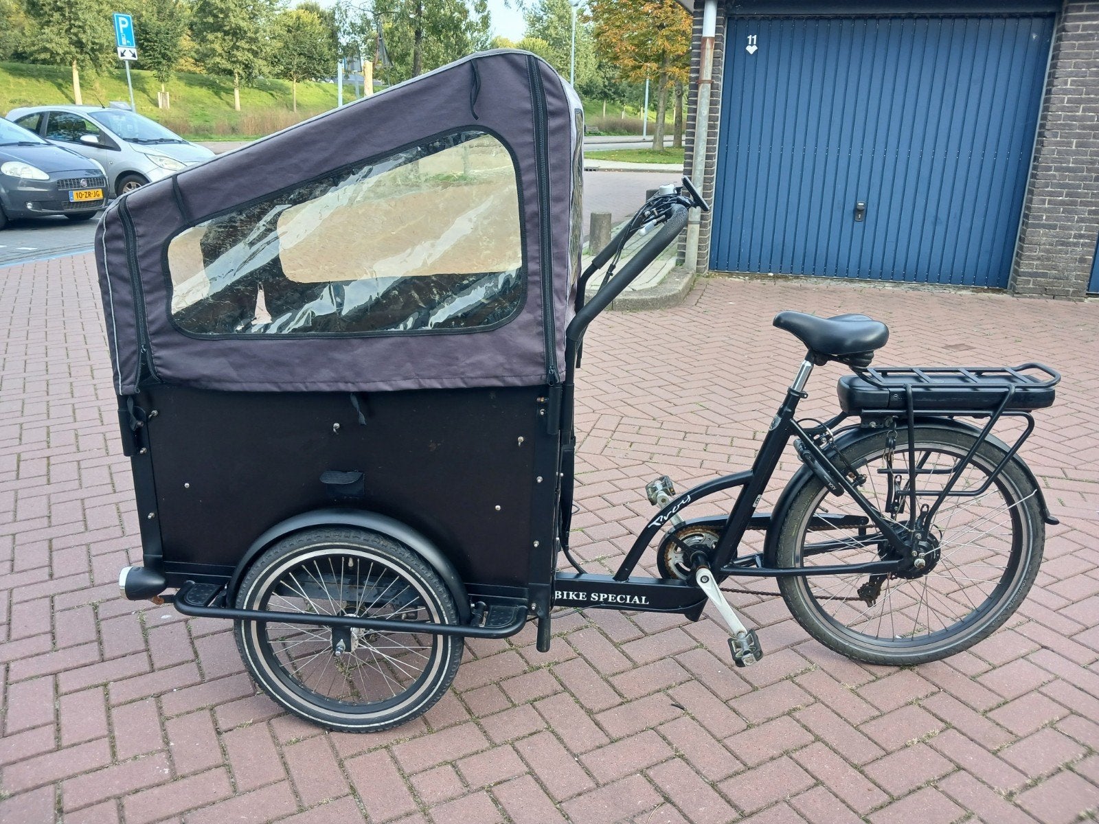 Troy Bakfiets Elektrisch met Huif, 4 kinderen of meer, Gebruikt, Elektrisch, Trommelrem