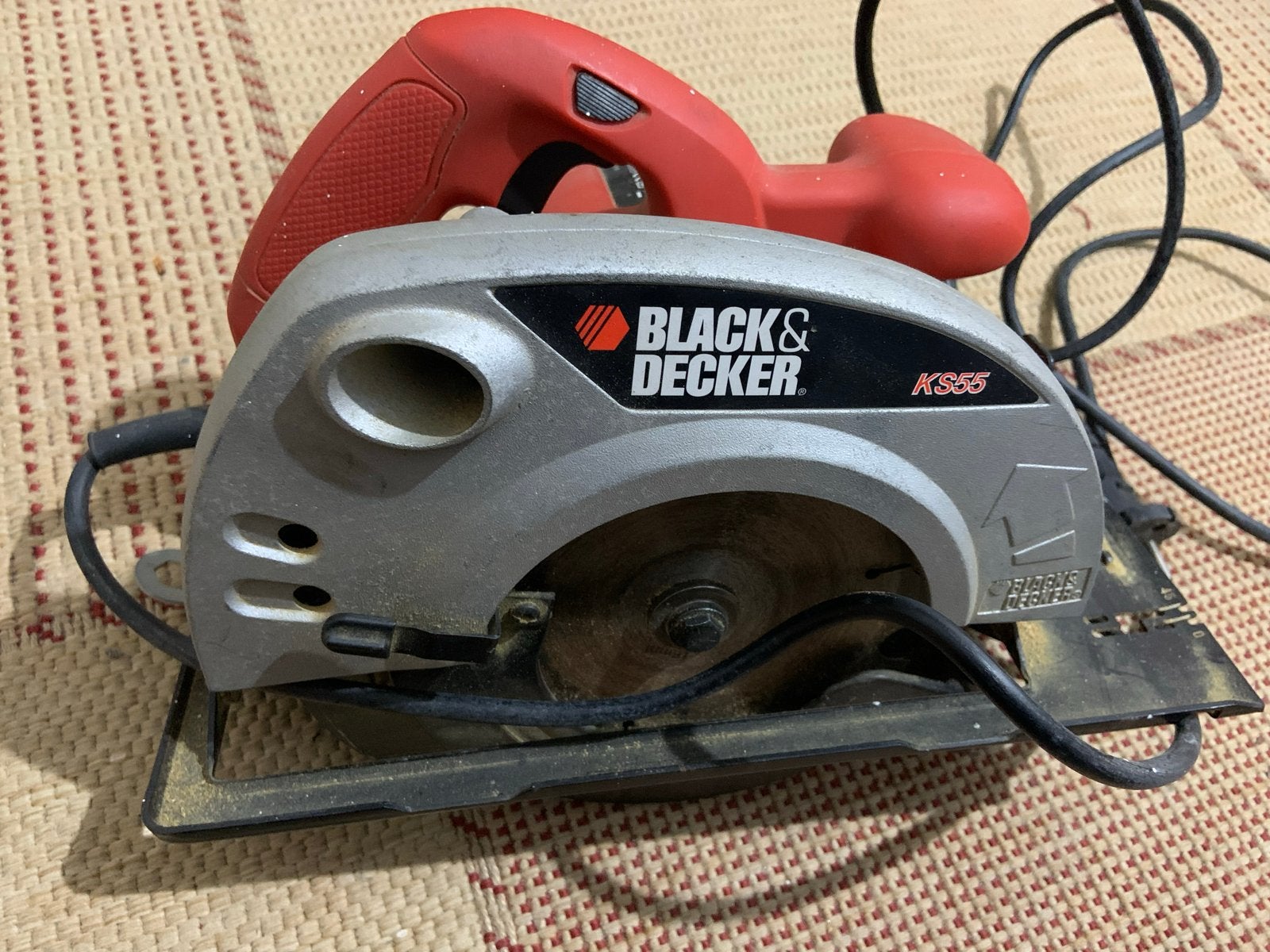 Black & Decker KS55 Cirkelzaag - 1200W, Gebruikt, Cirkelzaag, 70 mm of meer, Ophalen of Verzenden